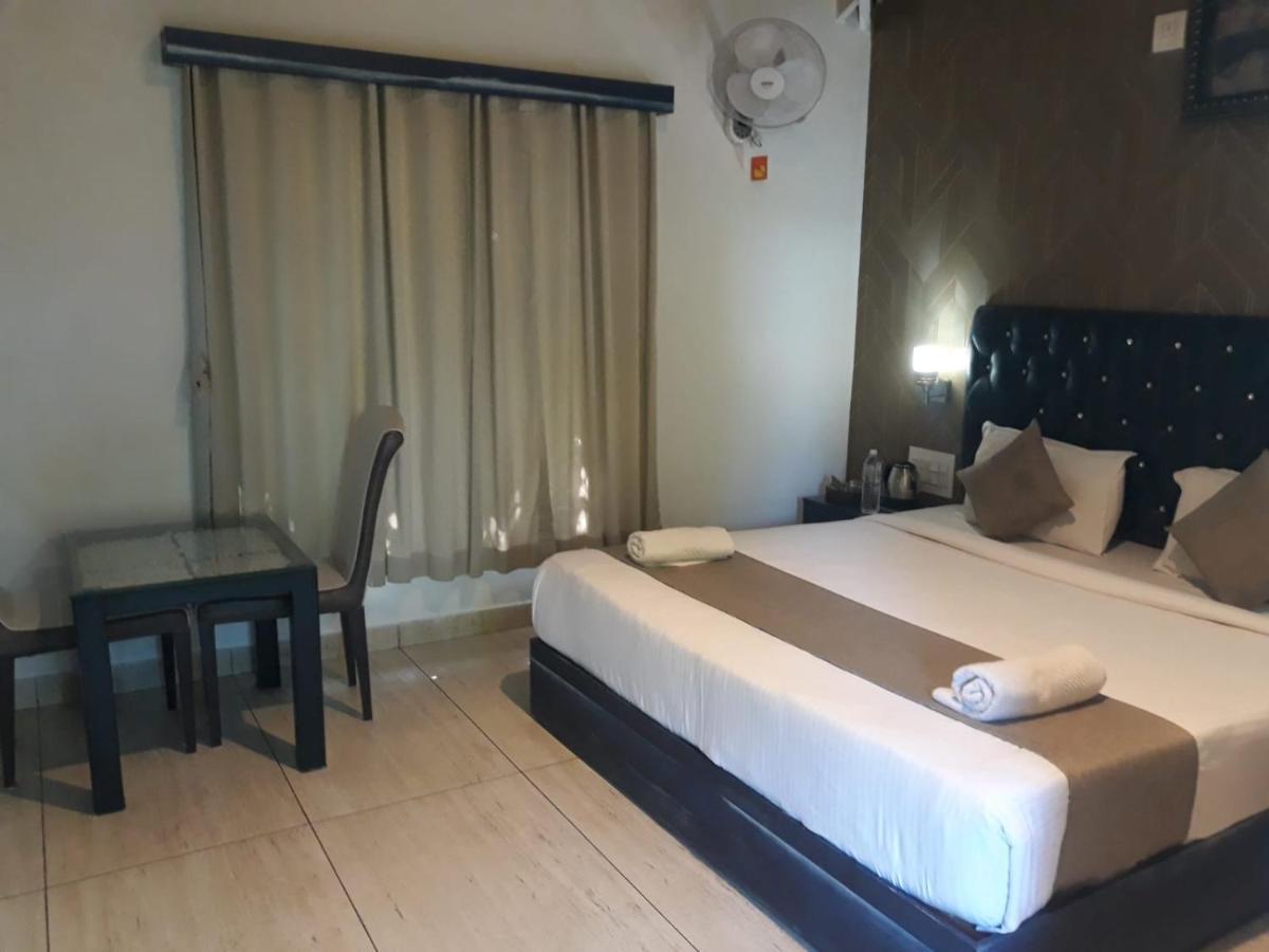 Misty Rain Estate Hotel Madikeri Eksteriør billede